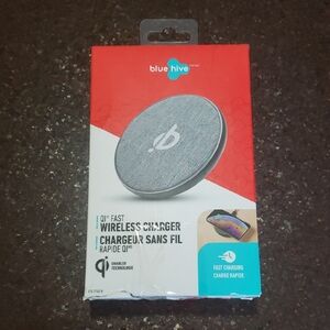 NWB BLUE HIVE‎ Wireless Charger.  New in box, box ripped but item is still intac